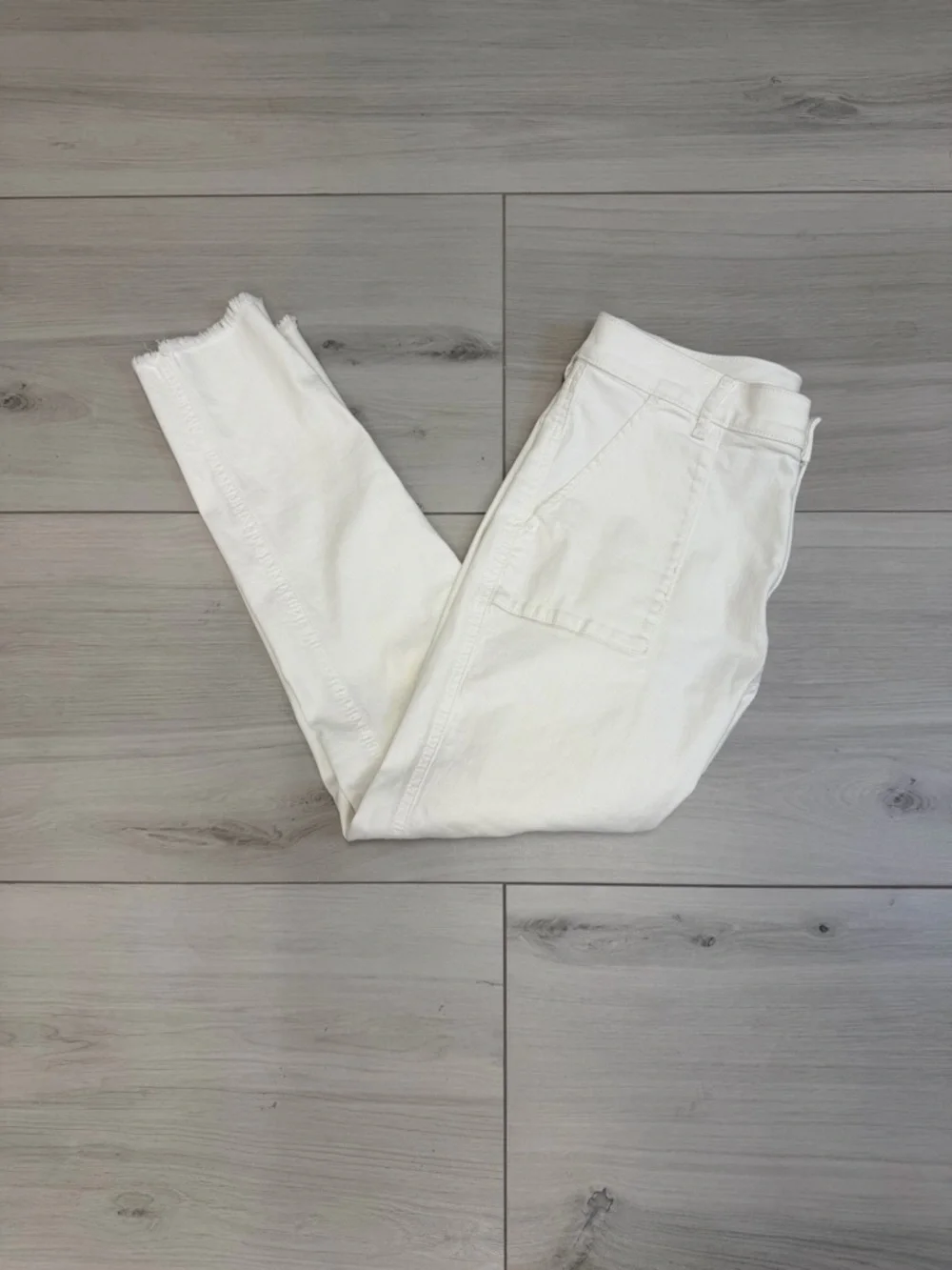 LOFT Skinny Crop Jeans White High-Rise Frayed Hem Sz 29/8 Coastal Classic Summer